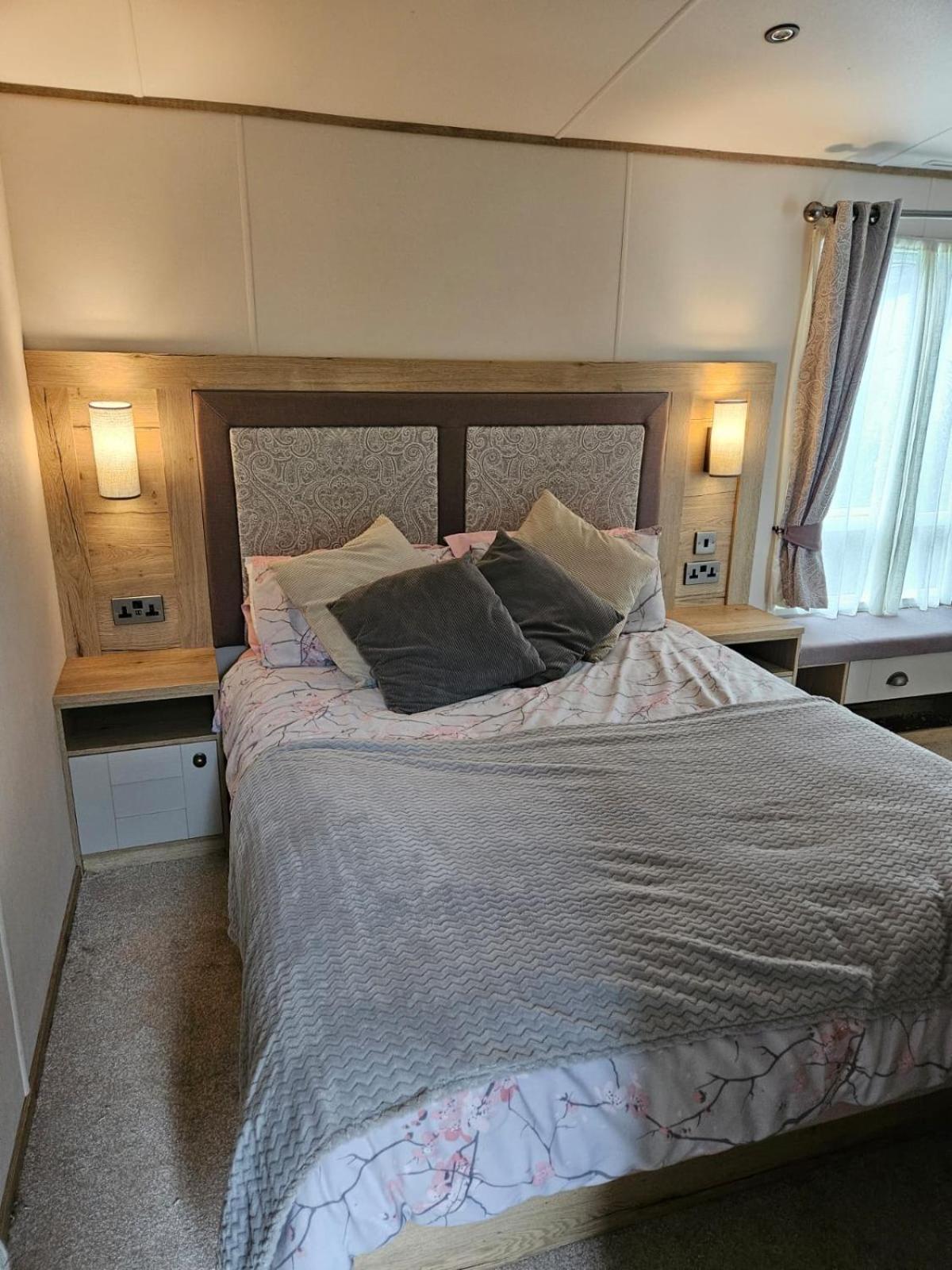 Roadnights Retreat Hotell Heysham Exteriör bild